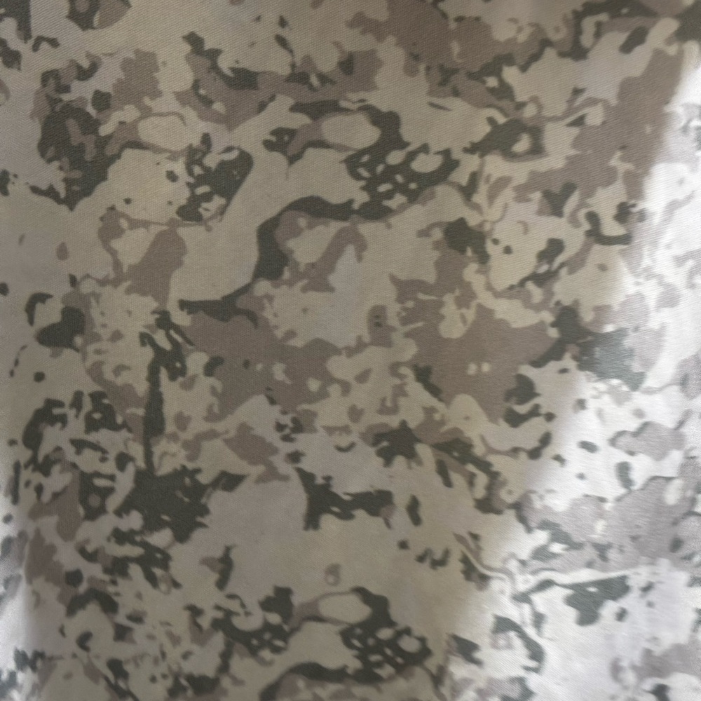 Grunden 2X Men's Gray and White Camouflage Hoodie - Picture 5 of 5